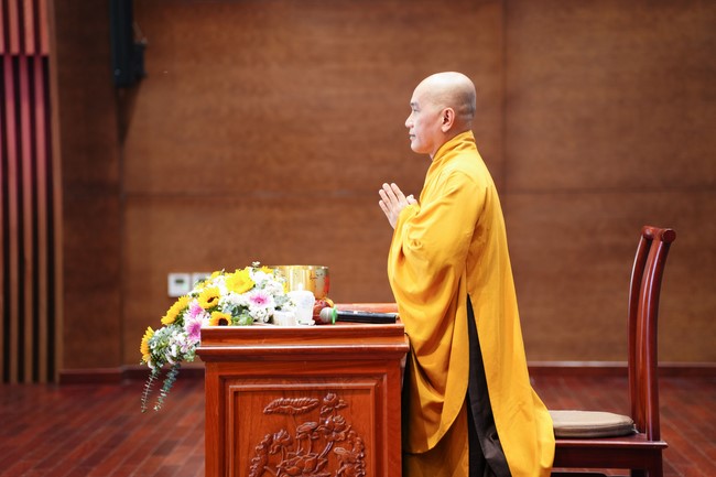 Pháp thoại “Niệm Phật thoát sinh tử” – Thượng toạ Thích Pháp Đăng – KTPT 105