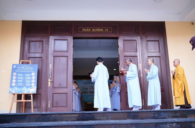 Pháp thoại “Niệm Phật thoát sinh tử” – Thượng toạ Thích Pháp Đăng – KTPT 105