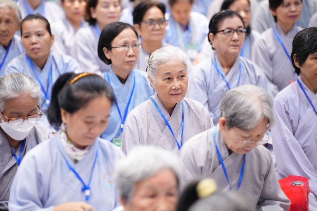 Pháp thoại “Niệm Phật thoát sinh tử” – Thượng toạ Thích Pháp Đăng – KTPT 105