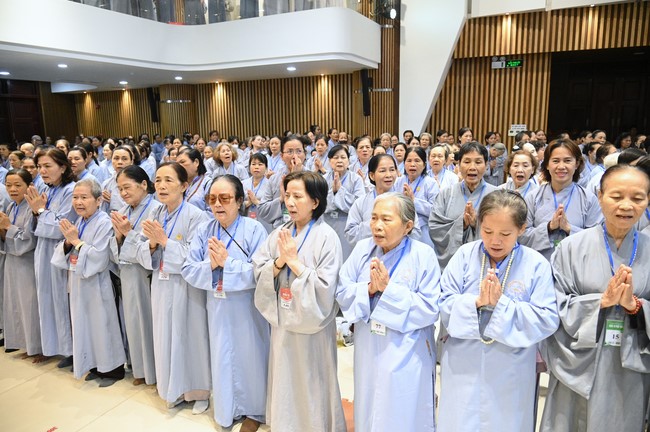 Pháp thoại “Niệm Phật thoát sinh tử” – Thượng toạ Thích Pháp Đăng – KTPT 105