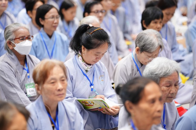 Pháp thoại “Niệm Phật thoát sinh tử” – Thượng toạ Thích Pháp Đăng – KTPT 105