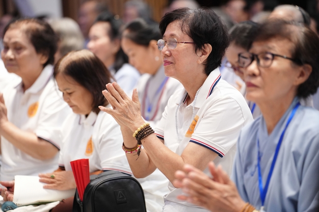 Pháp thoại “Hai pháp cần yếu tăng trưởng huệ tâm” – Ni sư Thích Nữ Hương Nhũ – KTPT 105