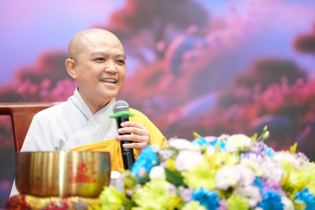 Pháp thoại “Hai pháp cần yếu tăng trưởng huệ tâm” – Ni sư Thích Nữ Hương Nhũ – KTPT 105