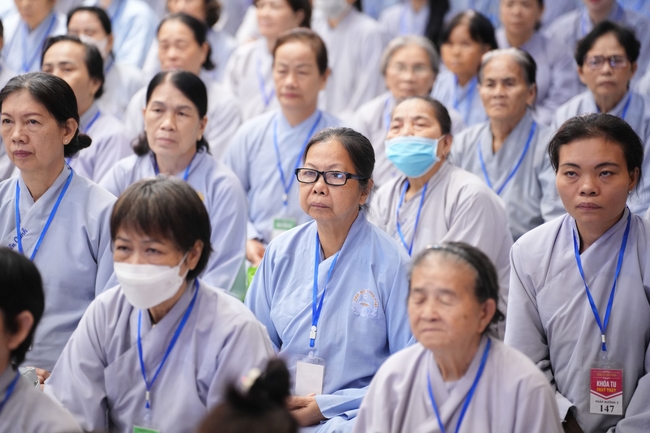 Pháp thoại “Hai pháp cần yếu tăng trưởng huệ tâm” – Ni sư Thích Nữ Hương Nhũ – KTPT 105