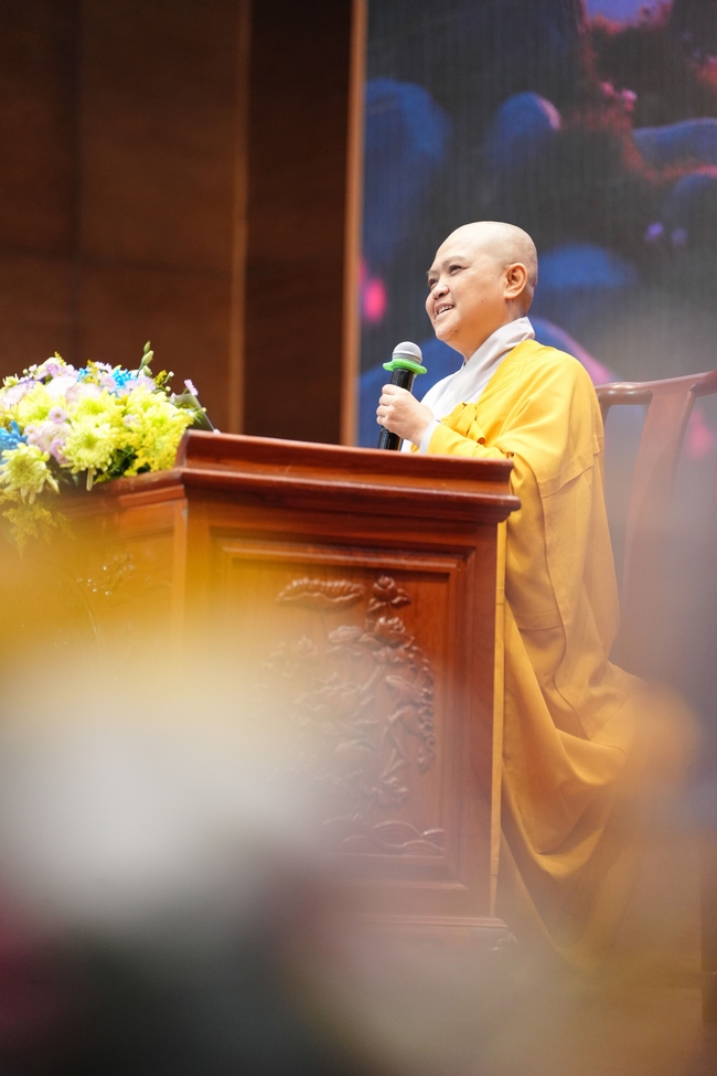 Pháp thoại “Hai pháp cần yếu tăng trưởng huệ tâm” – Ni sư Thích Nữ Hương Nhũ – KTPT 105