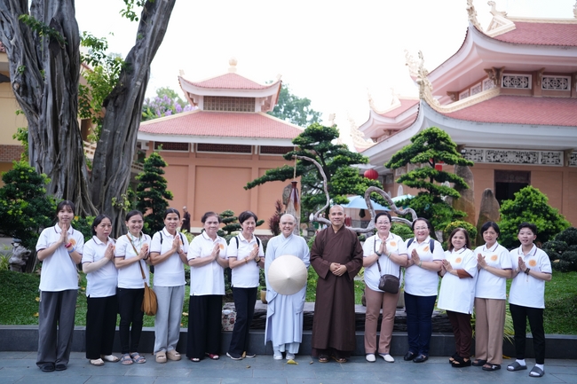 Pháp thoại “Hai pháp cần yếu tăng trưởng huệ tâm” – Ni sư Thích Nữ Hương Nhũ – KTPT 105