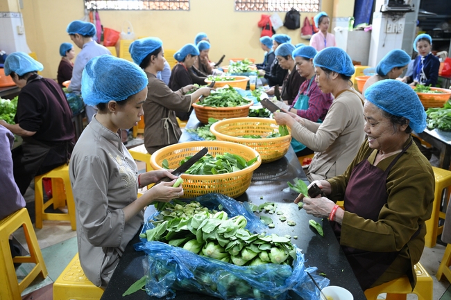 Pháp thoại “Hai pháp cần yếu tăng trưởng huệ tâm” – Ni sư Thích Nữ Hương Nhũ – KTPT 105