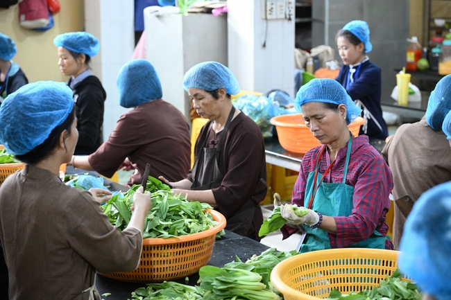 Pháp thoại “Hai pháp cần yếu tăng trưởng huệ tâm” – Ni sư Thích Nữ Hương Nhũ – KTPT 105