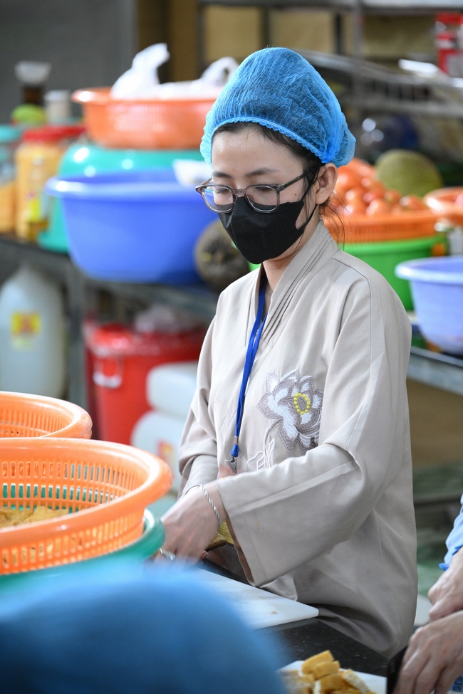 Pháp thoại “Hai pháp cần yếu tăng trưởng huệ tâm” – Ni sư Thích Nữ Hương Nhũ – KTPT 105