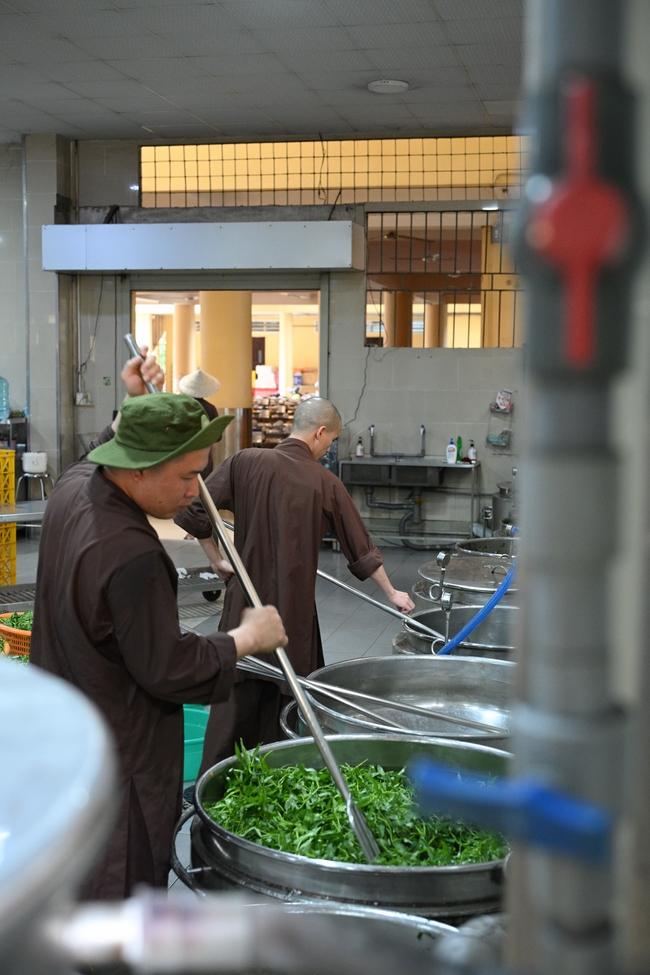 Pháp thoại “Hai pháp cần yếu tăng trưởng huệ tâm” – Ni sư Thích Nữ Hương Nhũ – KTPT 105