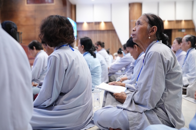 Pháp thoại “Những cạm bẫy trên đường tu” – Ni sư Thích Nữ Như Lan – KTPT 105