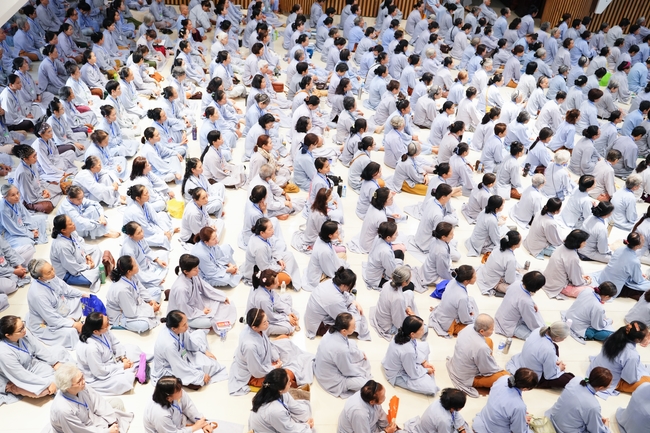 Pháp thoại “Những cạm bẫy trên đường tu” – Ni sư Thích Nữ Như Lan – KTPT 105