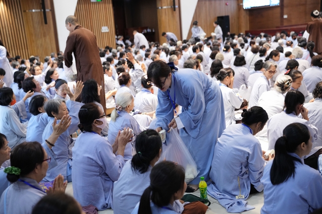 Pháp thoại “Những cạm bẫy trên đường tu” – Ni sư Thích Nữ Như Lan – KTPT 105