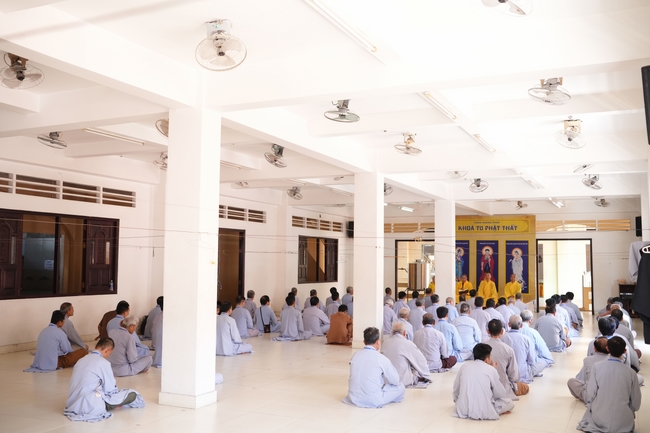 Pháp thoại “Những cạm bẫy trên đường tu” – Ni sư Thích Nữ Như Lan – KTPT 105