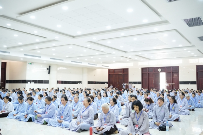 Pháp thoại “Những cạm bẫy trên đường tu” – Ni sư Thích Nữ Như Lan – KTPT 105