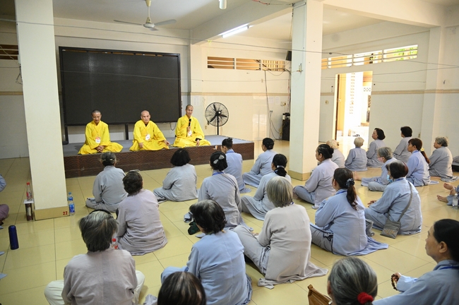 Pháp thoại “Những cạm bẫy trên đường tu” – Ni sư Thích Nữ Như Lan – KTPT 105