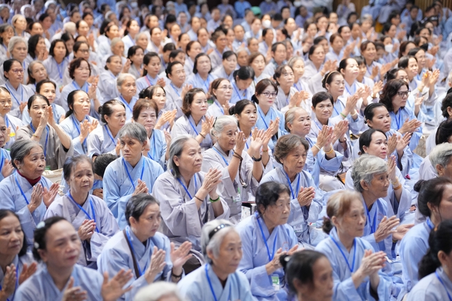 Pháp thoại “Những cạm bẫy trên đường tu” – Ni sư Thích Nữ Như Lan – KTPT 105