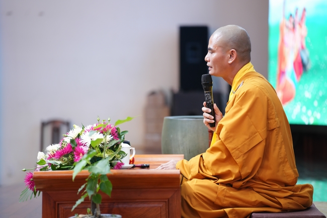 “Applied Dharma Propagation” Class - Dharma Talk: “The Appearance of the Buddha” by Junior Thich Tam Nguyet