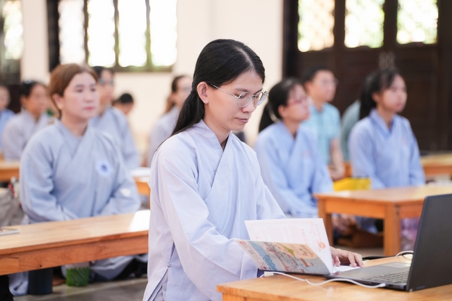 “Applied Dharma Propagation” Class - Dharma Talk: “The Appearance of the Buddha” by Junior Thich Tam Nguyet