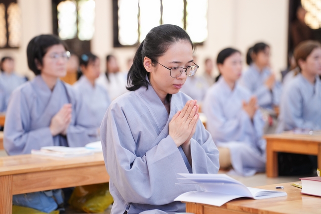 “Applied Dharma Propagation” Class - Dharma Talk: “The Appearance of the Buddha” by Junior Thich Tam Nguyet