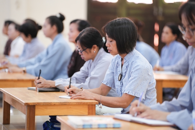 “Applied Dharma Propagation” Class - Dharma Talk: “The Appearance of the Buddha” by Junior Thich Tam Nguyet