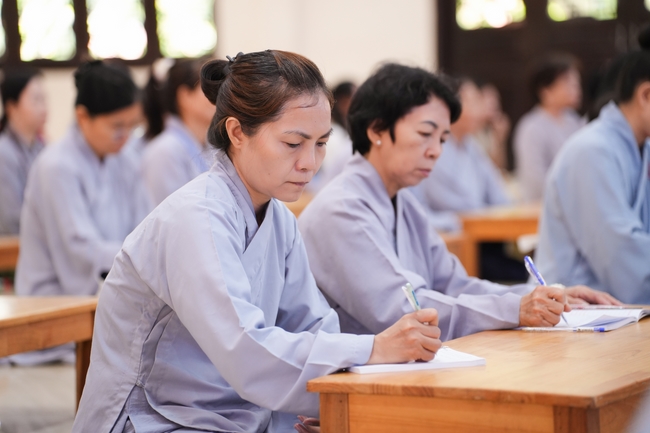 “Applied Dharma Propagation” Class - Dharma Talk: “The Appearance of the Buddha” by Junior Thich Tam Nguyet