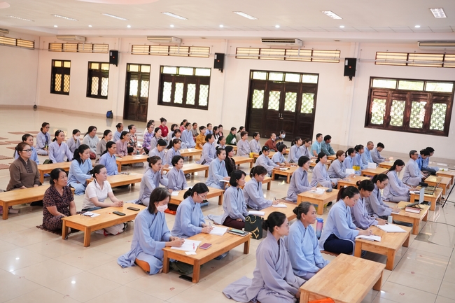 “Applied Dharma Propagation” Class - Dharma Talk: “The Appearance of the Buddha” by Junior Thich Tam Nguyet