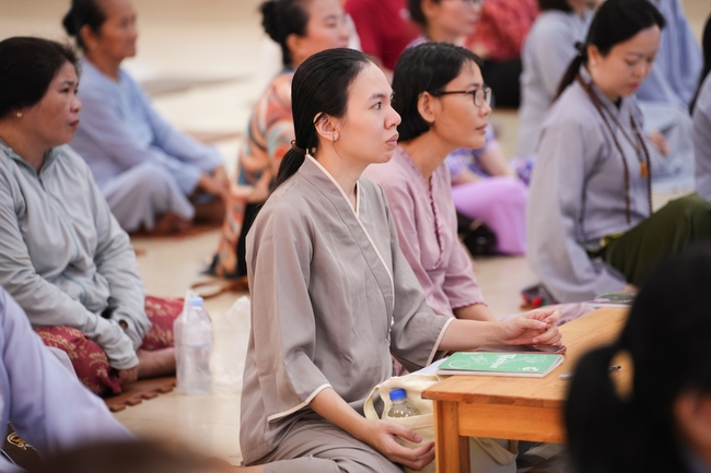 “Applied Dharma Propagation” Class - Dharma Talk: “The Appearance of the Buddha” by Junior Thich Tam Nguyet