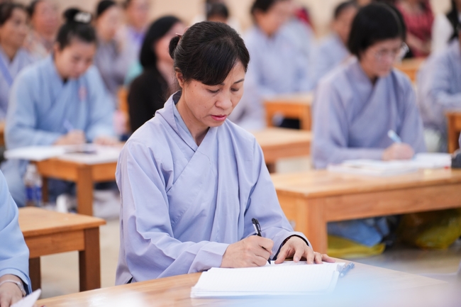 “Applied Dharma Propagation” Class - Dharma Talk: “The Appearance of the Buddha” by Junior Thich Tam Nguyet