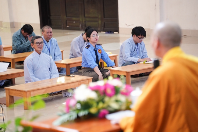 “Applied Dharma Propagation” Class - Dharma Talk: “The Appearance of the Buddha” by Junior Thich Tam Nguyet