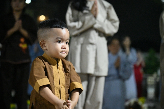 Celebrating the 10th anniversary of Avalokiteshvara ashram, and Seven-year establishing of Hieu-Thuong group