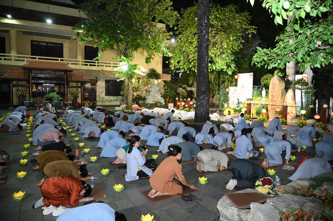 Celebrating the 10th anniversary of Avalokiteshvara ashram, and Seven-year establishing of Hieu-Thuong group