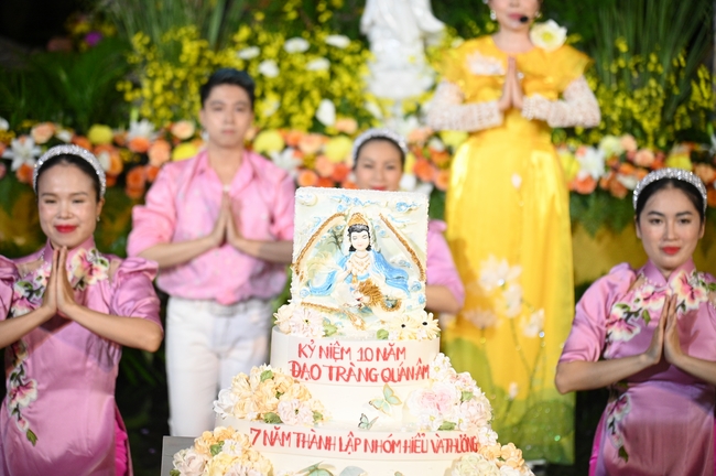 Celebrating the 10th anniversary of Avalokiteshvara ashram, and Seven-year establishing of Hieu-Thuong group