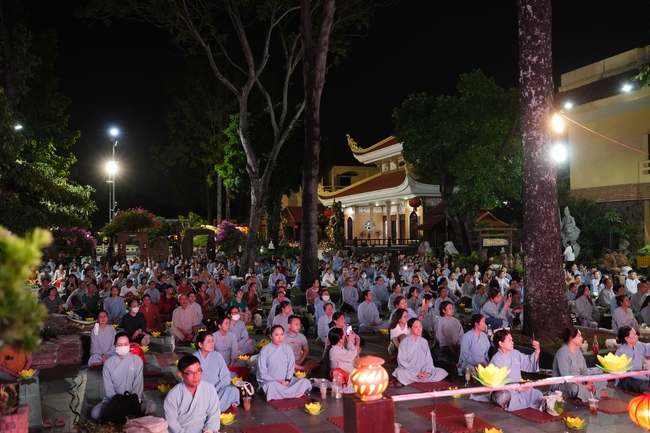 Celebrating the 10th anniversary of Avalokiteshvara ashram, and Seven-year establishing of Hieu-Thuong group