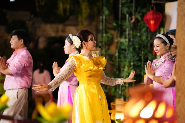 Celebrating the 10th anniversary of Avalokiteshvara ashram, and Seven-year establishing of Hieu-Thuong group