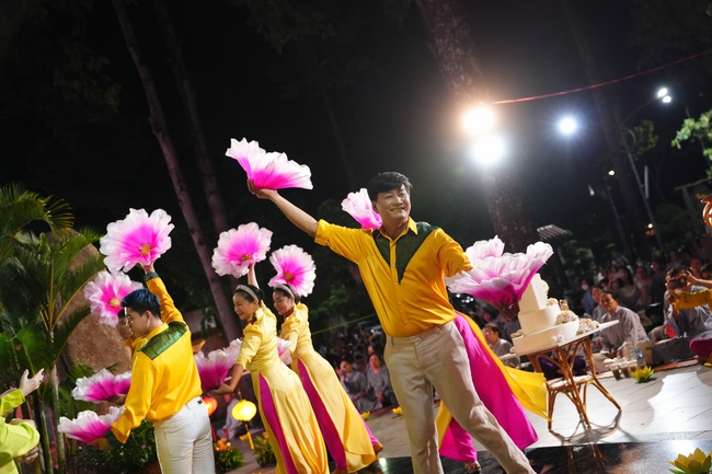 Celebrating the 10th anniversary of Avalokiteshvara ashram, and Seven-year establishing of Hieu-Thuong group