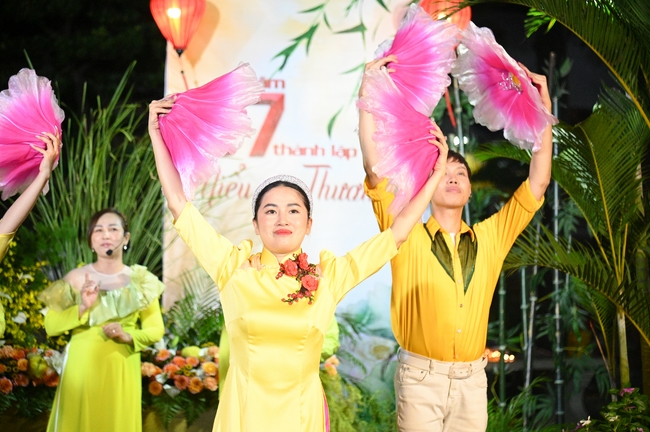 Celebrating the 10th anniversary of Avalokiteshvara ashram, and Seven-year establishing of Hieu-Thuong group