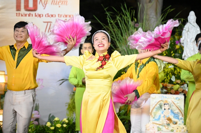 Celebrating the 10th anniversary of Avalokiteshvara ashram, and Seven-year establishing of Hieu-Thuong group