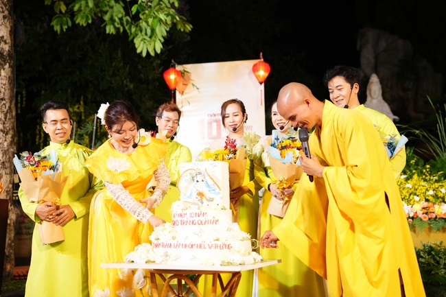 Celebrating the 10th anniversary of Avalokiteshvara ashram, and Seven-year establishing of Hieu-Thuong group