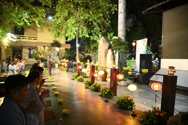 Celebrating the 10th anniversary of Avalokiteshvara ashram, and Seven-year establishing of Hieu-Thuong group