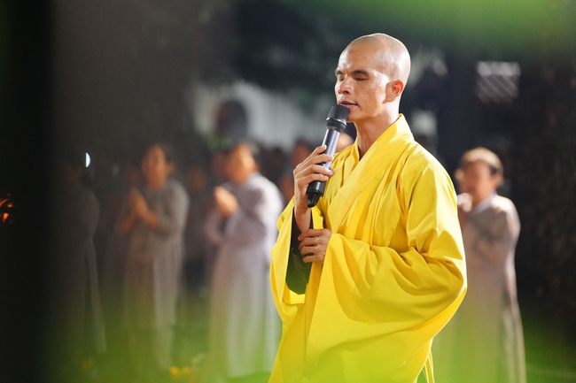 Celebrating the 10th anniversary of Avalokiteshvara ashram, and Seven-year establishing of Hieu-Thuong group