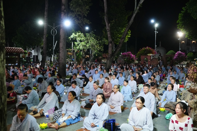Celebrating the 10th anniversary of Avalokiteshvara ashram, and Seven-year establishing of Hieu-Thuong group