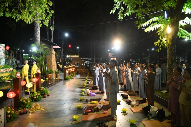 Celebrating the 10th anniversary of Avalokiteshvara ashram, and Seven-year establishing of Hieu-Thuong group