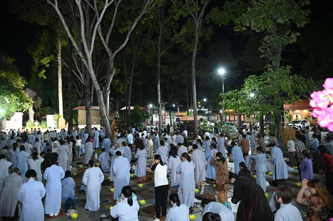 Celebrating the 10th anniversary of Avalokiteshvara ashram, and Seven-year establishing of Hieu-Thuong group