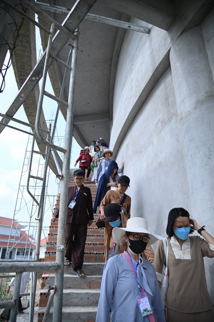 Visiting Truong Phap Pagoda, Hau Giang
