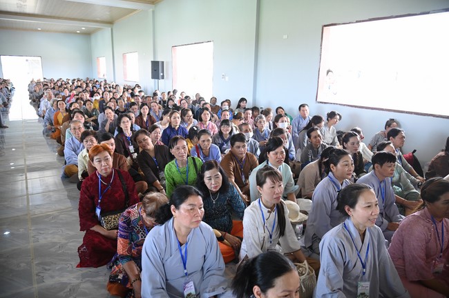 Visiting Truong Phap Pagoda, Hau Giang