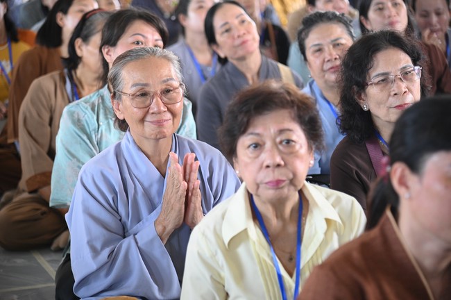 Visiting Truong Phap Pagoda, Hau Giang