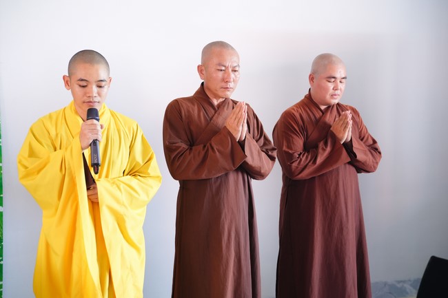 Visiting Truong Phap Pagoda, Hau Giang