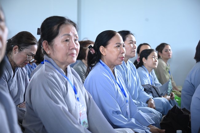 Visiting Truong Phap Pagoda, Hau Giang