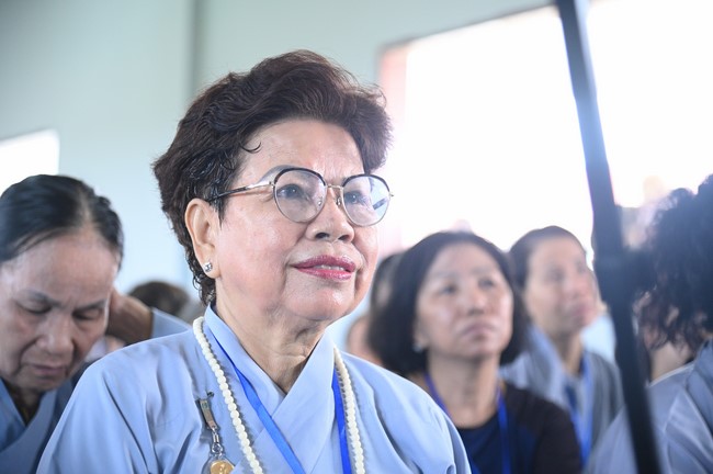 Visiting Truong Phap Pagoda, Hau Giang